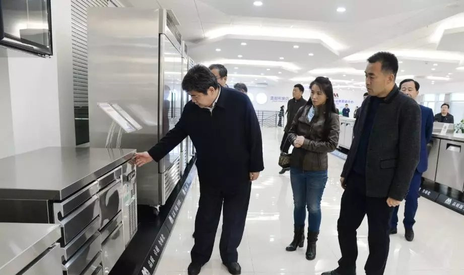 市委常委、統(tǒng)戰(zhàn)部部長(zhǎng)李家良陪同客人到濱州市(圖3)